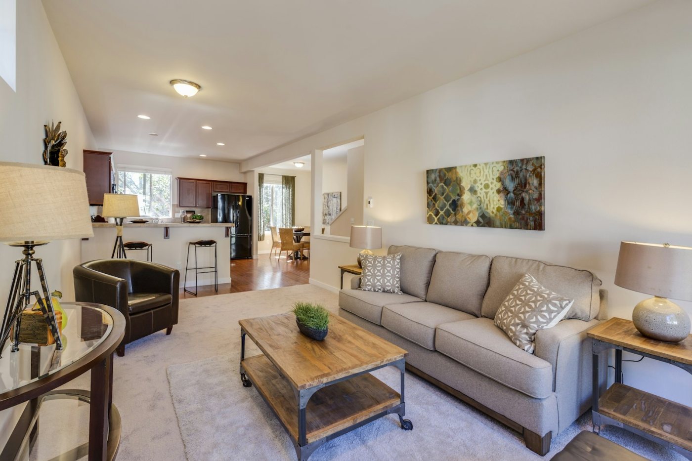 Renovated Jordaan two-bed with courtyard views — photo 4